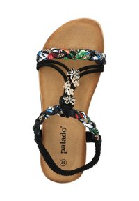 Czarne płaskie sandały z plecionym, wielokolorowym paskiem, ozdobami w postaci kwiatów oraz fakturowaną brązową wkładką z logo.