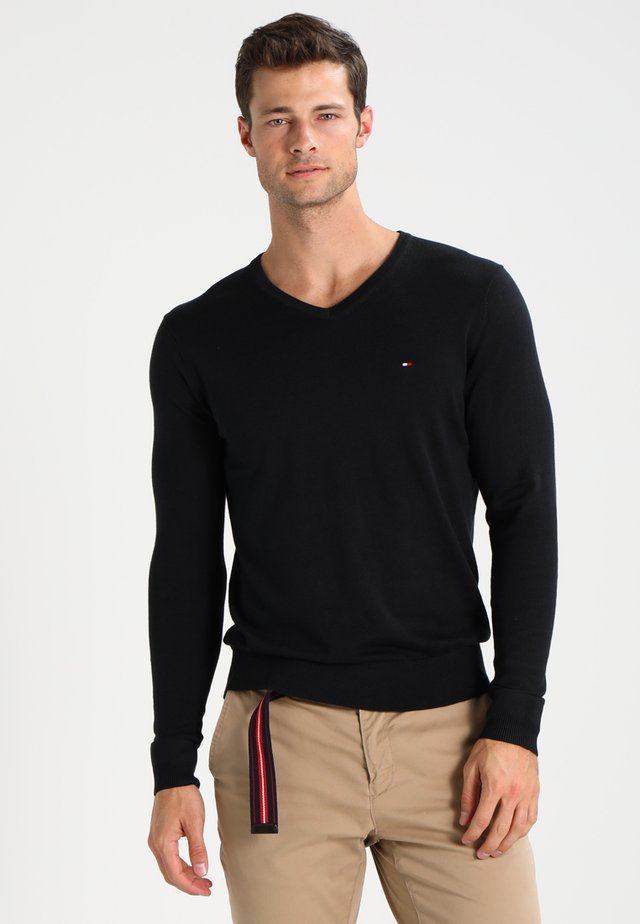 V-NECK  - Pullover - flag black
