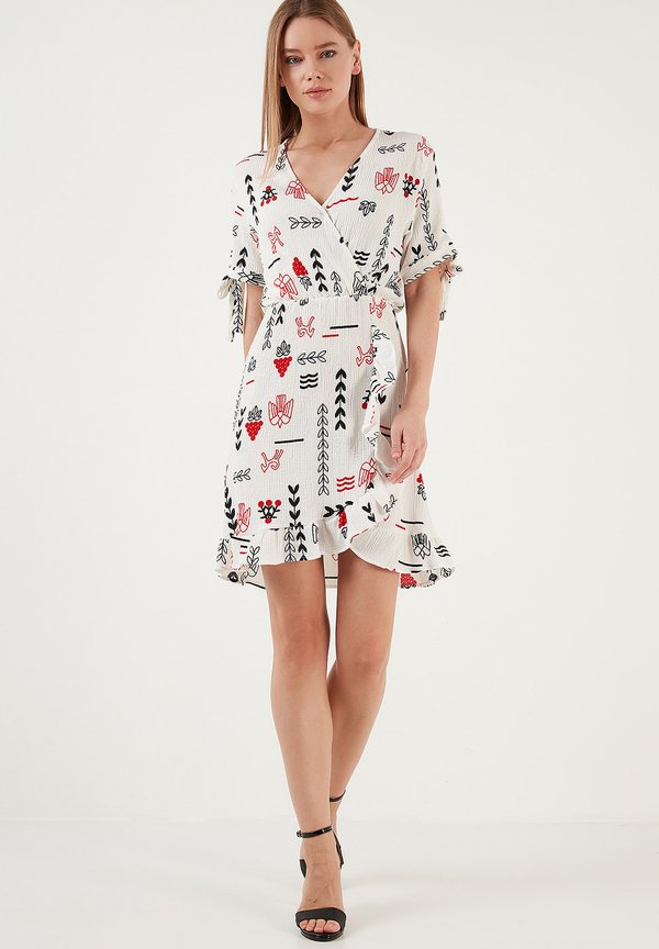 REGULAR FIT - Freizeitkleid - ecru orange