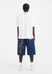 Thumbnail Image 8