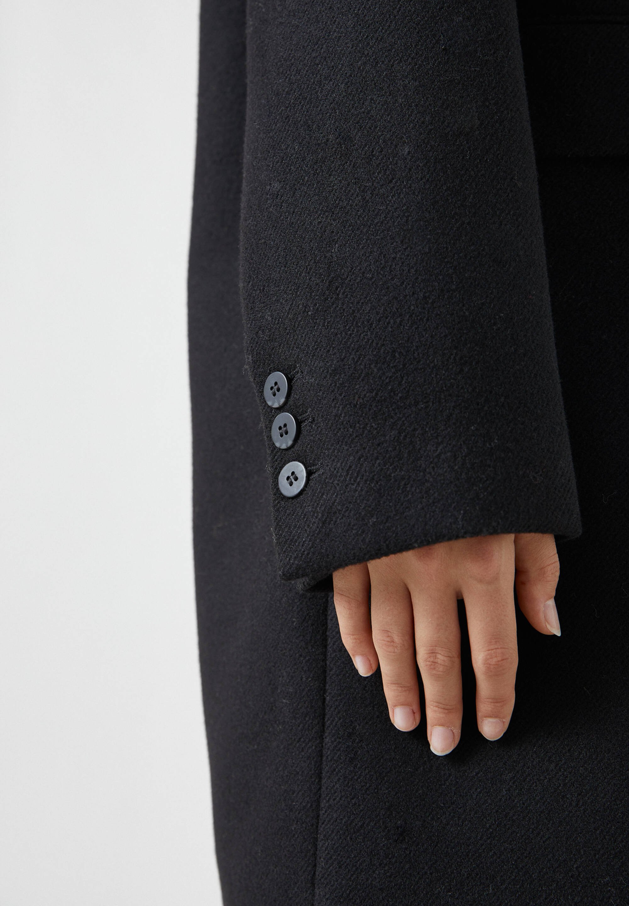 manteau noir pull and bear