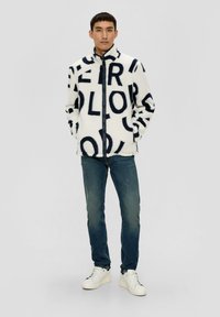 s.Oliver JACQUARD MIT PRINT - Fleecejas - ecru