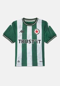 Zeleno-bela črtasta majica s krožnim ovratnikom, ki ima velik odtis "TRUST'IT" in rdečo zvezdo logo na prsih. Narejena iz tekstilnega materiala.