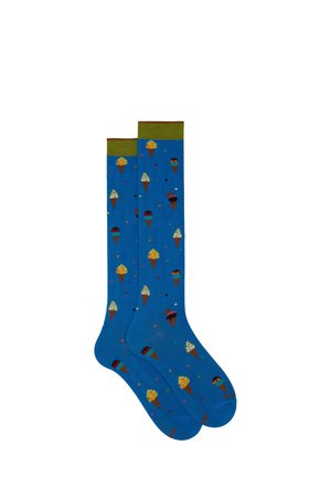 Calze blu al ginocchio con risvolto verde, decorate con motivi di coni gelato colorati e piccoli punti colorati sparsi su tutta la stoffa.