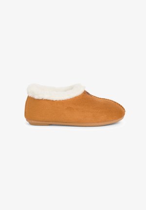 Ugg14 din suede maro cu o căptușeală moale din blană artificială albă și cusături texturate pe față. Talpă plată din cauciuc pentru utilizare în interior.