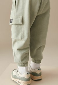 Next SET  - REGULAR FIT - Tepláky - charcoal grey sage green