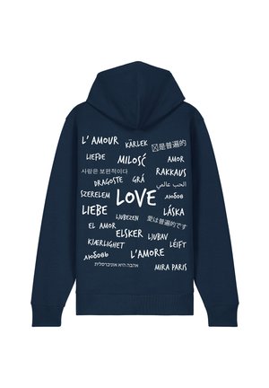 Felpa con cappuccio di un blu scuro, caratterizzata da testo bianco che mostra la parola "AMORE" e le sue traduzioni in varie lingue, con cappuccio regolabile e polsini a costine.