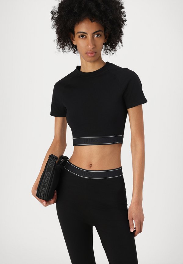 DOLLY - Basic T-shirt4