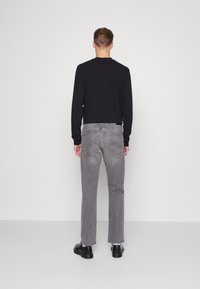 TOM TAILOR TRAD - Calças de ganga de perna direita - grey denim