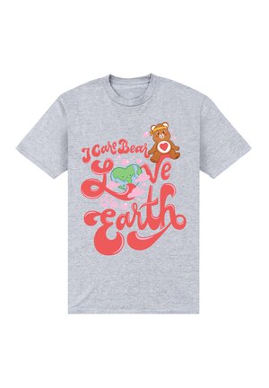 Szara bawełniana koszulka z nadrukiem kreskówkowego misia oraz napisem "Kocham Ziemię" w różowym i czerwonym kolorze, z detalem serduszka na misiu.