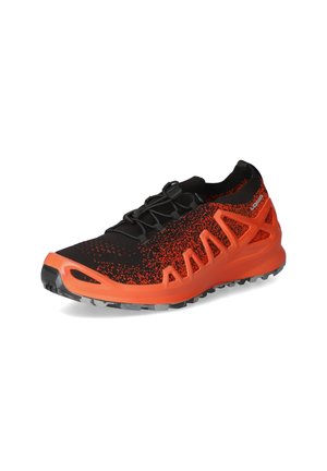 FUSION - Hiking shoes - rot schwarz