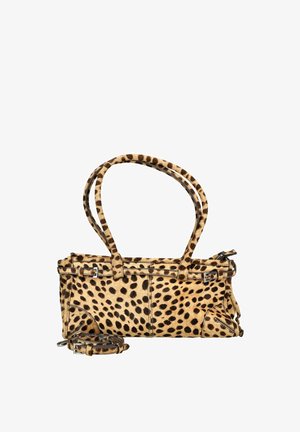 Sac à main rectangulaire à imprimé léopard avec doubles poignées et une bandoulière amovible, doté de boucles et de détails zippés.