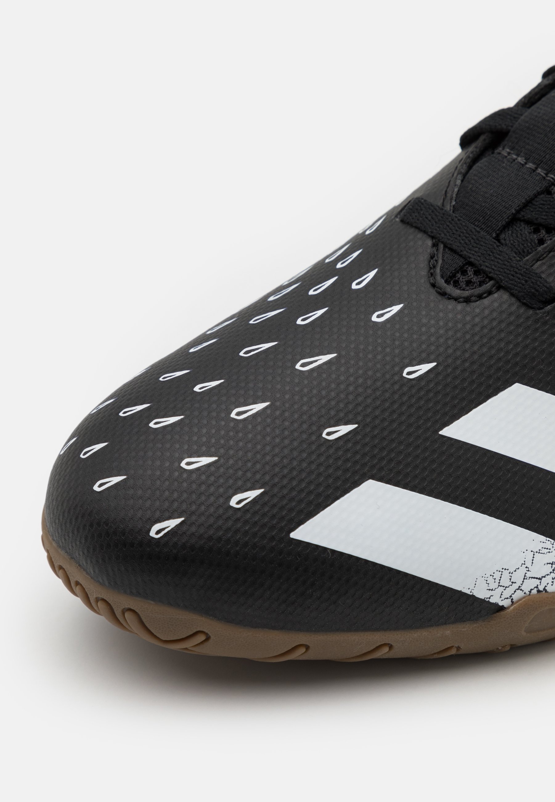 adidas Performance PREDATOR FREAK .4 IN SALA - Indoor football boots - core  black/footwear white/black - Zalando.co.uk