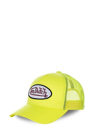 Gorra amarilla con visera redondeada, paneles laterales de malla y un logo de 'Von Dutch' bordado en el frente. Hecha de material sintético.