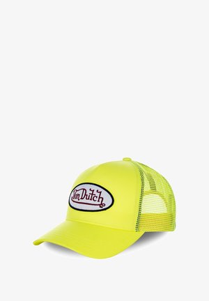 Gorra amarilla con visera redondeada, paneles laterales de malla y un logo de 'Von Dutch' bordado en el frente. Hecha de material sintético.