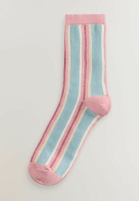 Calzini a righe con strisce orizzontali azzurro chiaro, rosa e bianco, con polsino e punta rosa. Realizzati in un tessuto morbido a coste.