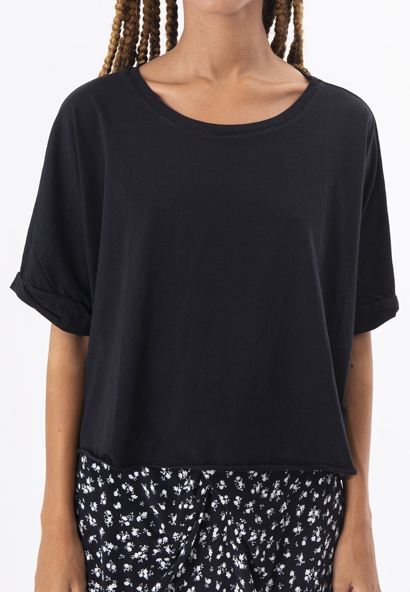 Damen T-Shirts | BSL T-Shirt basic black/schwarz - LW84599 Damen T-Shirts | BSL T-Shirt basic black/schwarz - LW84599