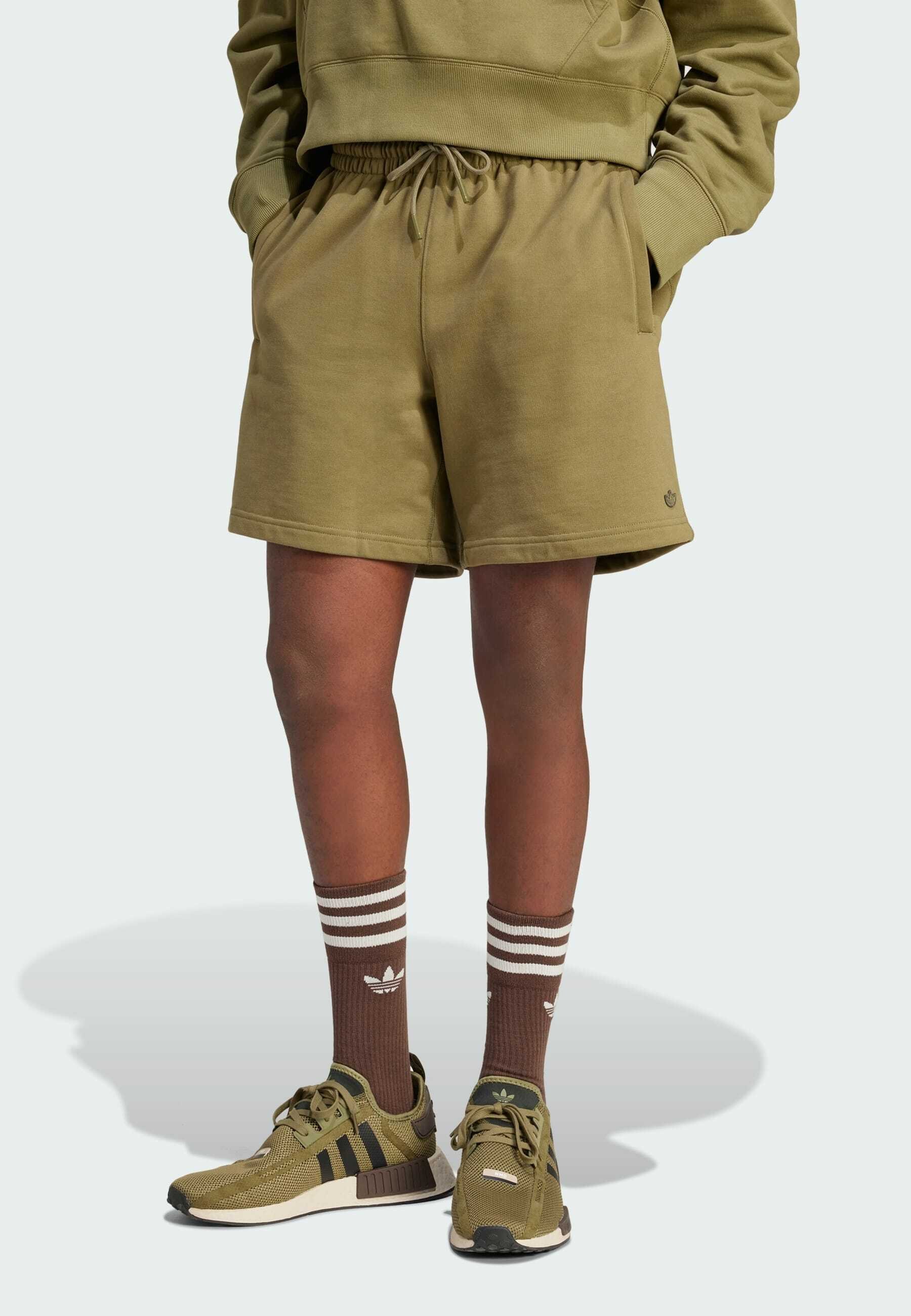 Adidas Originals PREMIUM ESSENTIALS Tracksuit Bottoms Focus Olive Adidas Originals PREMIUM ESSENTIALS Tracksuit Bottoms Focus Olive