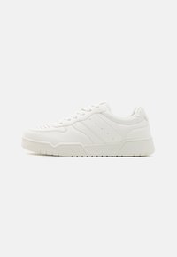 Unselected, white