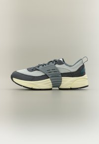 Δεν επιλέχθηκε, photon dust/ash green/anthracite/cool grey/coconut milk