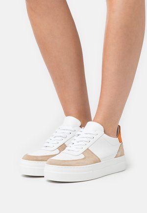 Selected SLFHARPER MIX - Baskets basses - orangeade