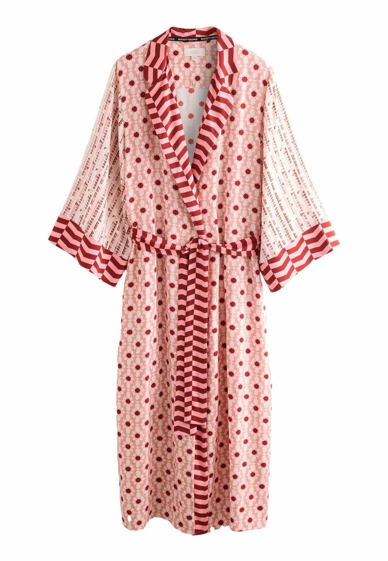 Rožinė gėlių rašto chalatė su kontrastinga dryžuota apykakle ir diržu. Yra plačios rankovės ir lengva medžiaga.