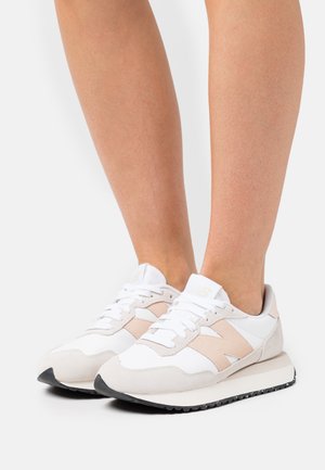 WS237 - Zapatillas - white