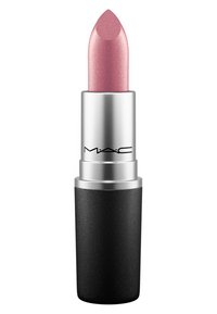 Rouge à lèvres MAC dans un tube en métal argenté avec une finition mate noire. Le bâton est d'un rose clair avec un subtil éclat.