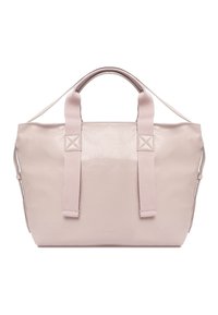 Sac fourre-tout rose clair en simili cuir lisse, avec de courtes poignées et des sangles ajustables. Présente un design minimaliste et un détail de logo subtil.