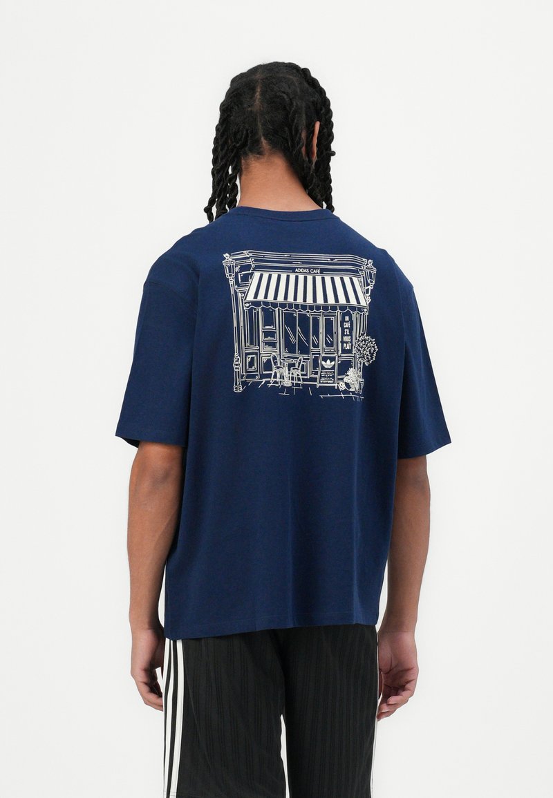 adidas Originals - PARIS TEE UNISEX - Print T-shirt - night indigo, Enlarge