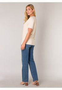 BASE LEVEL YANIC - T-shirt basic - light beige