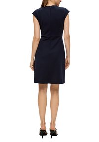 s.Oliver BLACK LABEL Robe pull - navy