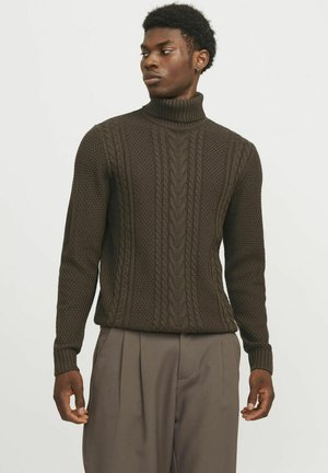 Brauner Strickrollkragenpullover mit strukturierten Zopfmustern, gerippten Bündchen und einer taillierten Passform. Hergestellt aus einem warmen, dicken Material.