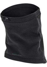 Sort fleece nakkegaiter med en blød tekstur og et enkelt design. Har en snørelukning og Under Armour Storm-logoet ved bunden.