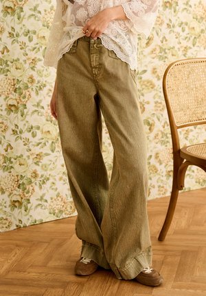 Cream TILDE ANKL - AUDREY FIT - Jeans Relaxed Fit - gothic olive