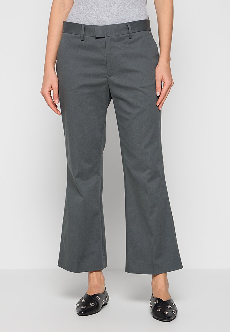 closed Broek groen closed Broek groen