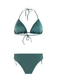 Bikini de dos piezas color verde azulado con top halter en forma de triángulo y braguitas de cintura alta con detalles de lazos laterales sobre fondo blanco.