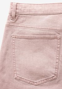 Next REGULAR FIT - Kratke hlače - pink