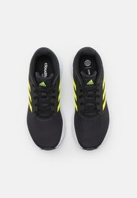 adidas Performance GALAXY 6 M - Chaussures de running sur route - core black/solar yellow/carbon