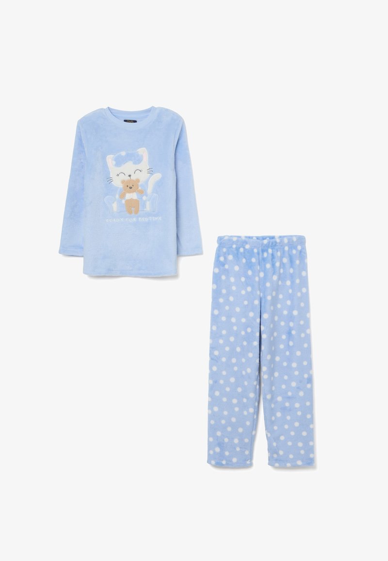 Un ensemble de pyjama bleu clair comprenant un haut à manches longues avec un design de chat et un pantalon à pois assorti, le tout en tissu doux.