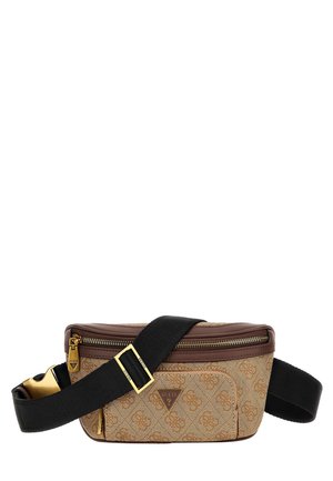 Banane Guess marron à motif avec fermeture éclair dorée, liseré marron, bandoulière noire ajustable et boucle dorée.