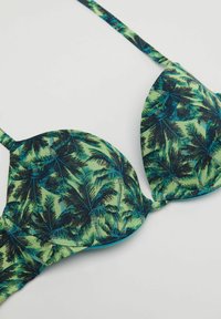 Zelený a černý vycpaný bikini top s potiskem palmových listů, s tenkými nastavitelnými ramínky a bezešvými košíčky.