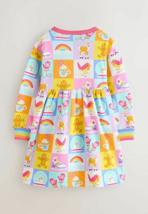 Farbiger Langarmkleid aus weichem Stoff mit einem Karomuster und verschiedenen verspielten Motiven wie Regenbögen, Tieren und Leckereien.