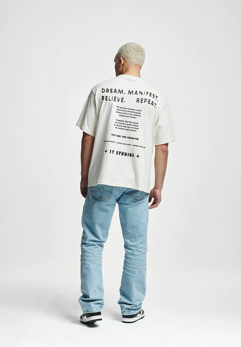 2Y Studios CREATOR - Apdrukāts T-krekls - off white