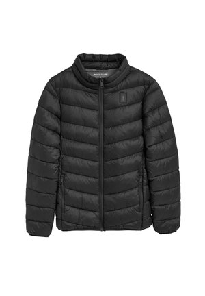 Chaqueta acolchada negra con cuello alto, patrón de acolchado horizontal, cremallera frontal y bolsillos laterales; material suave y ligero.