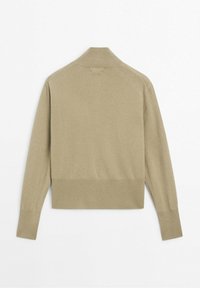 Pull beige à manches longues avec poignets, ourlet et col montant côtelés, présenté à plat de dos sur fond blanc.