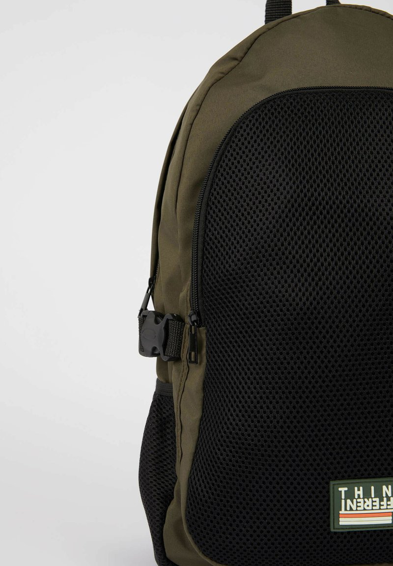 Herren Taschen & Koffer | DeFacto Tagesrucksack khaki - IY91388 Herren Taschen & Koffer | DeFacto Tagesrucksack khaki - IY91388