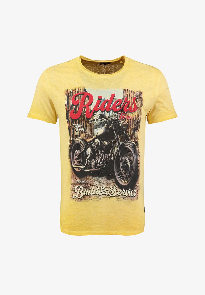 Camiseta de algodón amarilla con cuello redondo. Presenta una impresión gráfica de una motocicleta y el texto "Riders Tour" y "Build & Service".