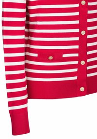 Rot-weiß gestreifter Cardigan mit gerippten Bündchen und Saum, ausgestattet mit goldfarbenen Knöpfen und einer kleinen vorderen Tasche mit Knopfdetail.