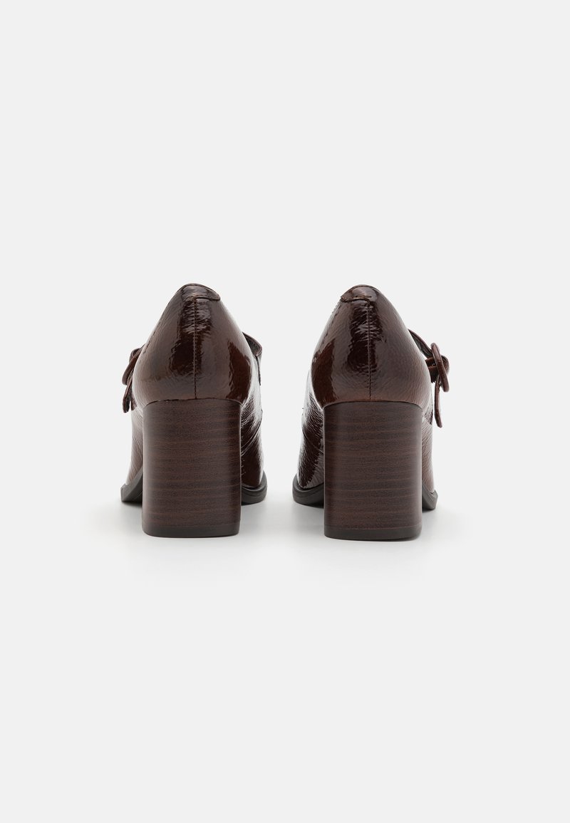 Escarpins Brenda Zaro cuir marron chaussures F1204B